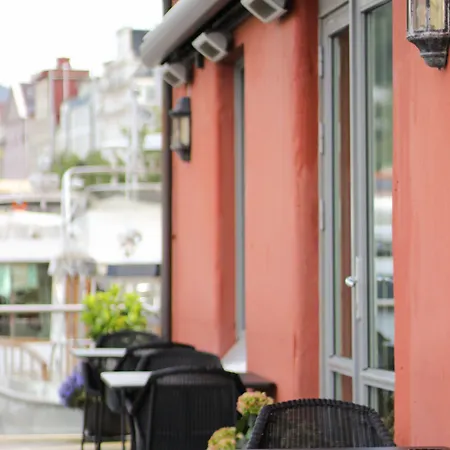 클라리온 애드미럴 호텔