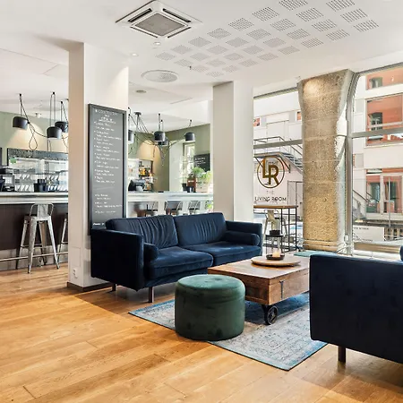 클라리온 애드미럴 호텔 4*