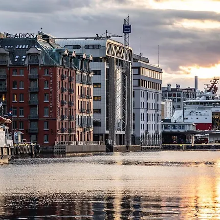 كلاريون ادميرال 4*