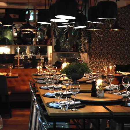 克拉丽奥艾德莫洛酒店