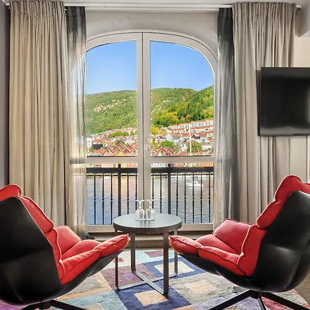 كلاريون ادميرال 4*