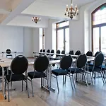 Clarion Admiral 4*